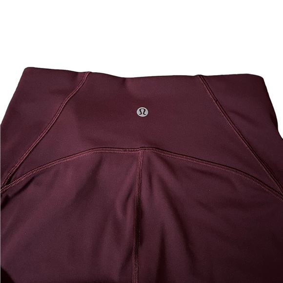 LULULEMON WOMENS PURPLE ATHLETIC CROP LEGGINGS SIZE 6 - Picture 5 of 10